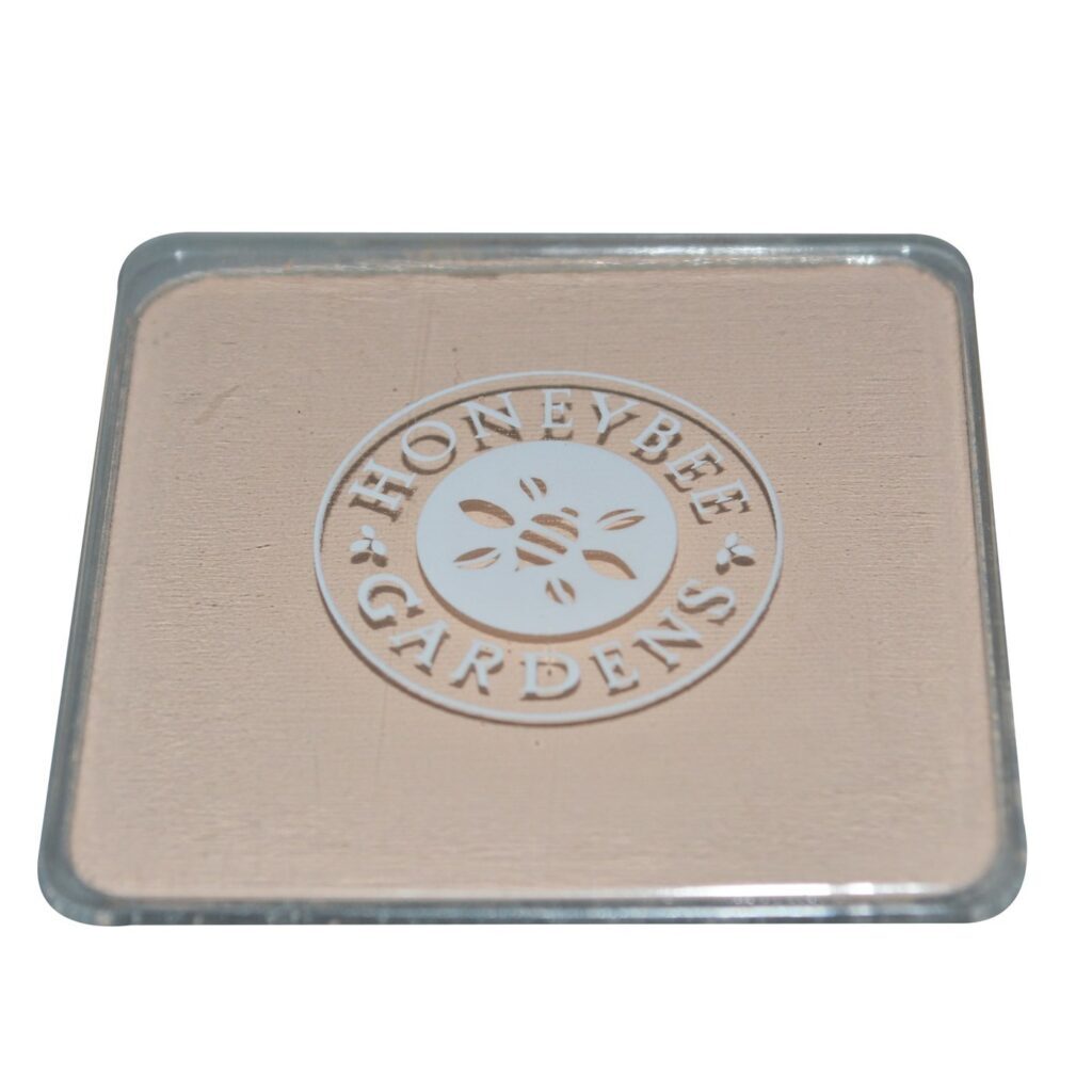 Honeybee Gardens Base em Pó Mineral Compacto Geisha 7.5g | Pó Compacto Mineral Facial