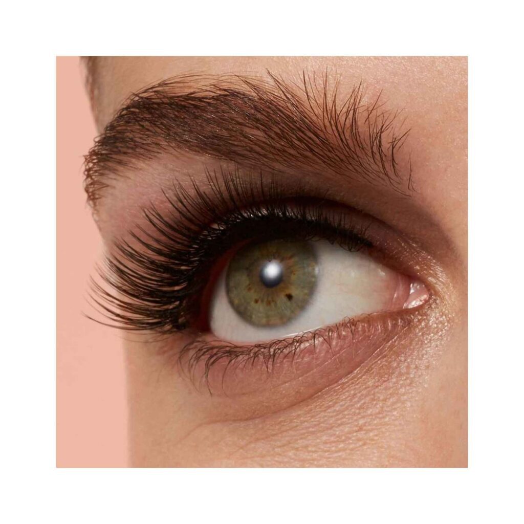 E.L.F Cílios Postiços Kit Médio - Elegância e Volume Instantâneos para o Seu Olhar - Imagem 3