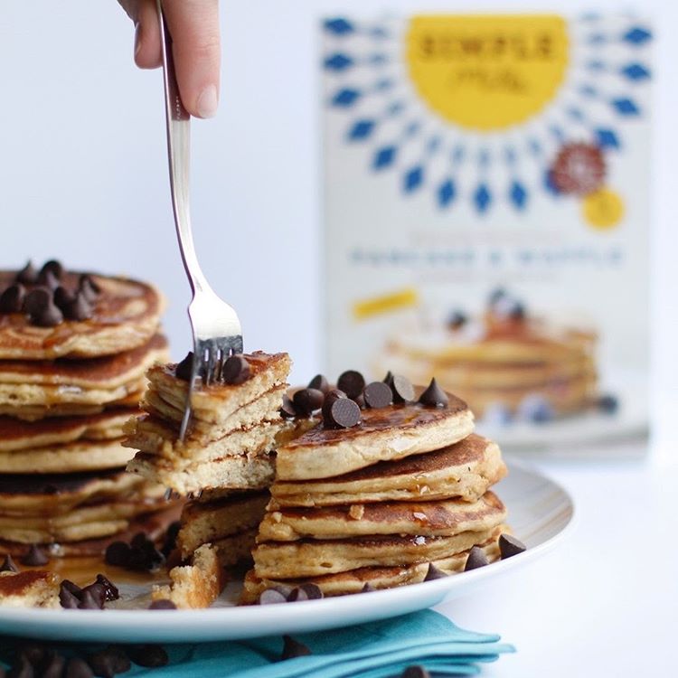 Naturalmente sem glúten Pancake & waffle mistura de farinha de amêndoa - 10.7 oz. Simple Mills - Imagem 5