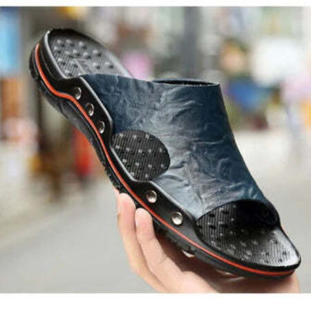 Chinelo de Couro Ortopédico com Sola Antiderrapante — foto 1