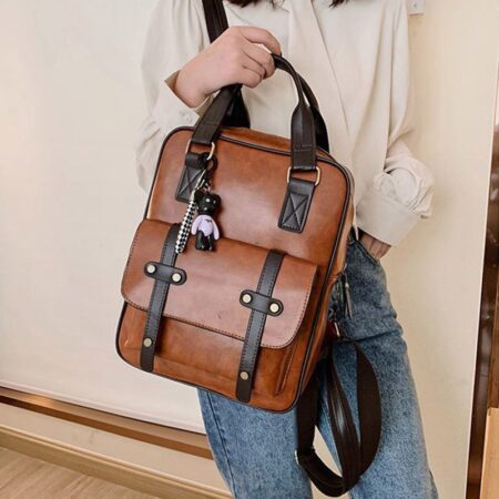 Bolsa Mochila Feminina Executiva Vintage com Fivelas - Imagem 2
