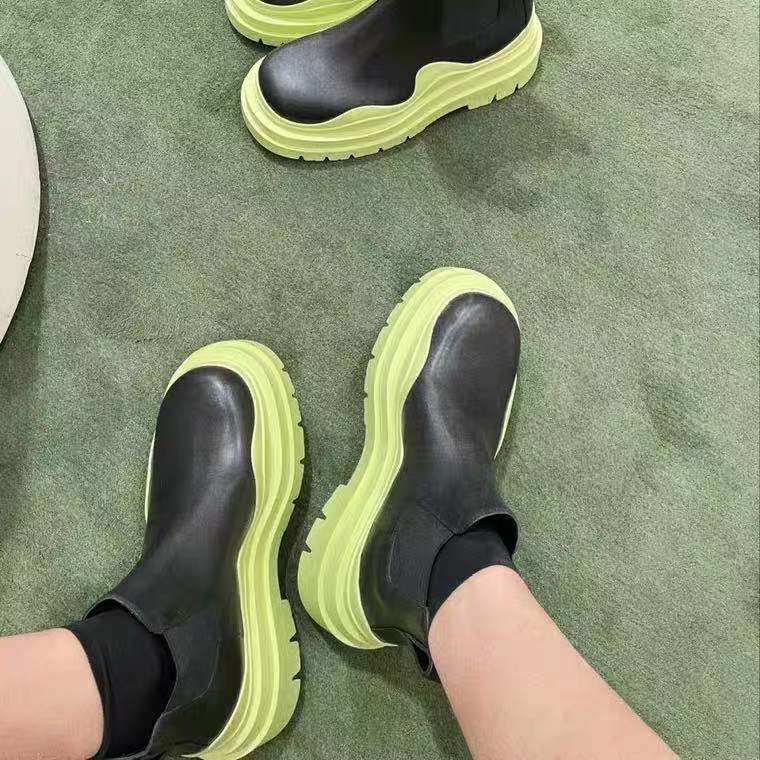 Bota Feminina Fashion - Imagem 2