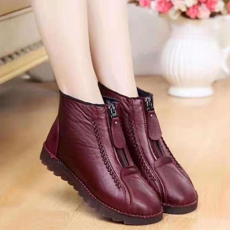 Bota Quentinha Linha Inverno Impermeável e Aveludada Cano Curto - Imagem 9