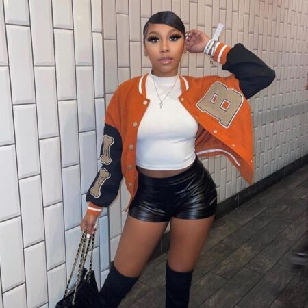 Jaqueta feminina Cropped Baseball - Imagem 13