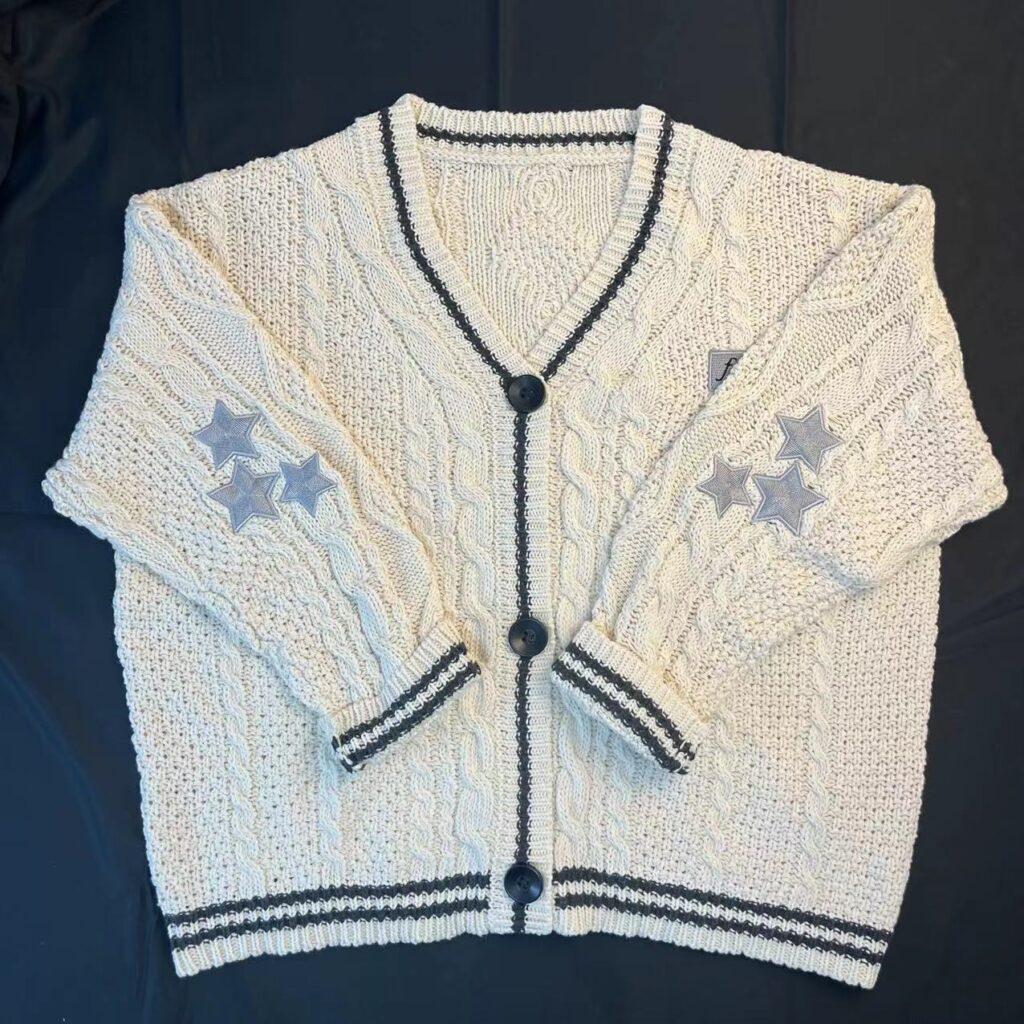 Cardigan Feminino de Inverno de Malha Bordado - Imagem 8