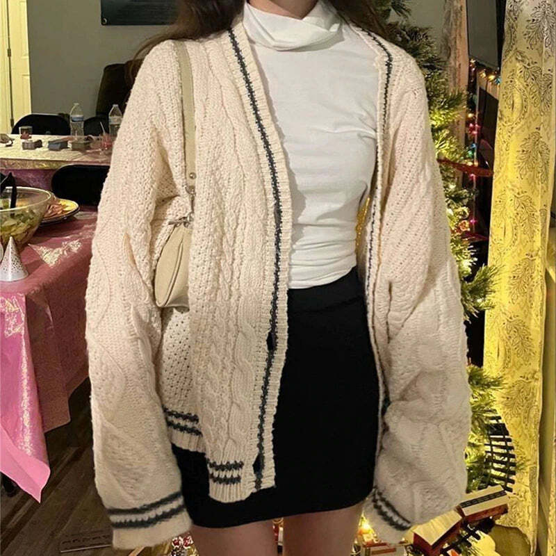 Cardigan Feminino de Inverno de Malha Bordado - Imagem 5
