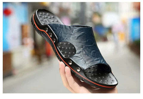 Chinelo de Couro Ortopédico Com Sola Antiderrapante - Imagem 2