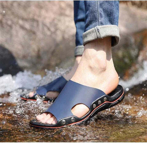 Chinelo de Couro Ortopédico Com Sola Antiderrapante - Imagem 9