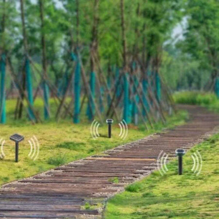 Repelente Ultrassônico Solar para Pragas de Jardim Impermeável - Imagem 3