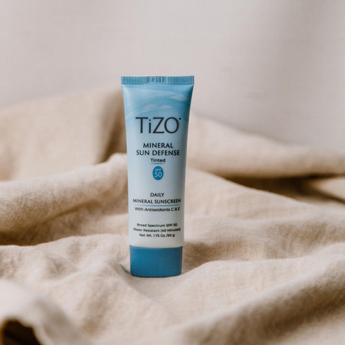 Protetor Solar Tizo Mineral Sun Defense Tinted Spf 50 50g - Imagem 4