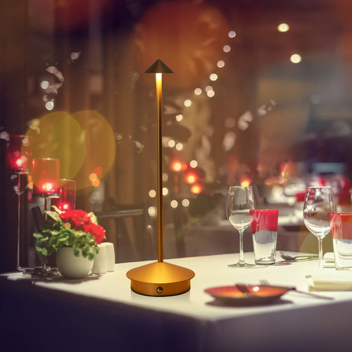 Lâmpada De Mesa Touch Couple Table Lamp Use - Imagem 4