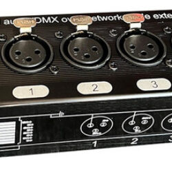 1 Unidade De Áudio Xlr De 3 Pinos E 4 Canais E Dmx Via Cabo