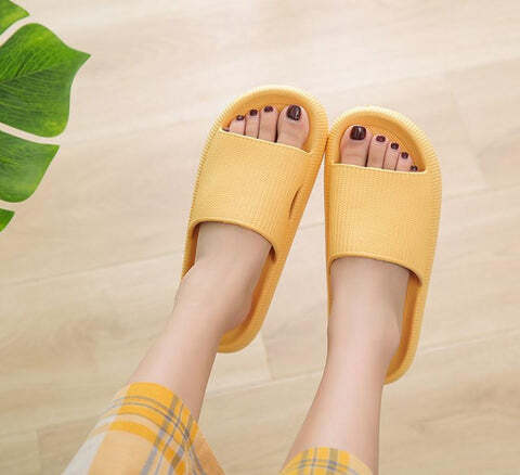 Chinelo Confortável amarelo